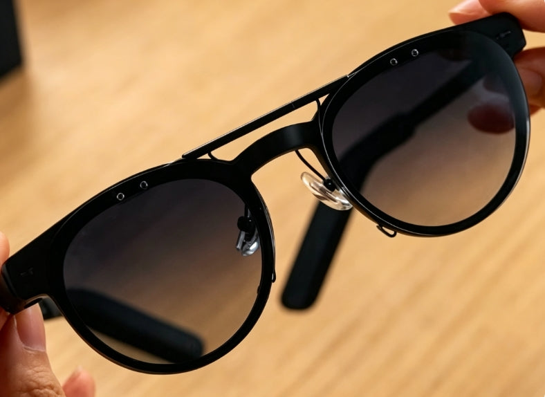 Clip-on Sunglasses for MemoMind One: Attach & Use Guide