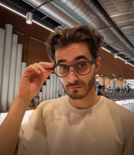 Creator filming MemoMind One